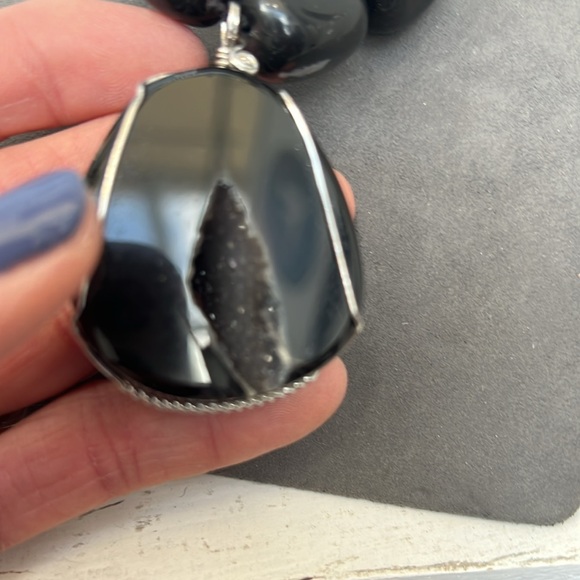 Heavy Vintage 1990 Chunky genuine agate geode stone necklace. - Picture 4 of 8